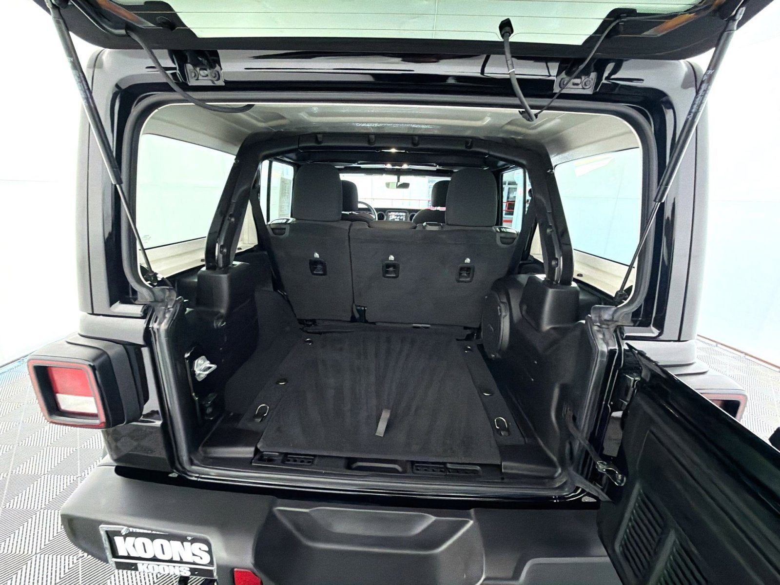 2022 Jeep Wrangler Unlimited High Tide