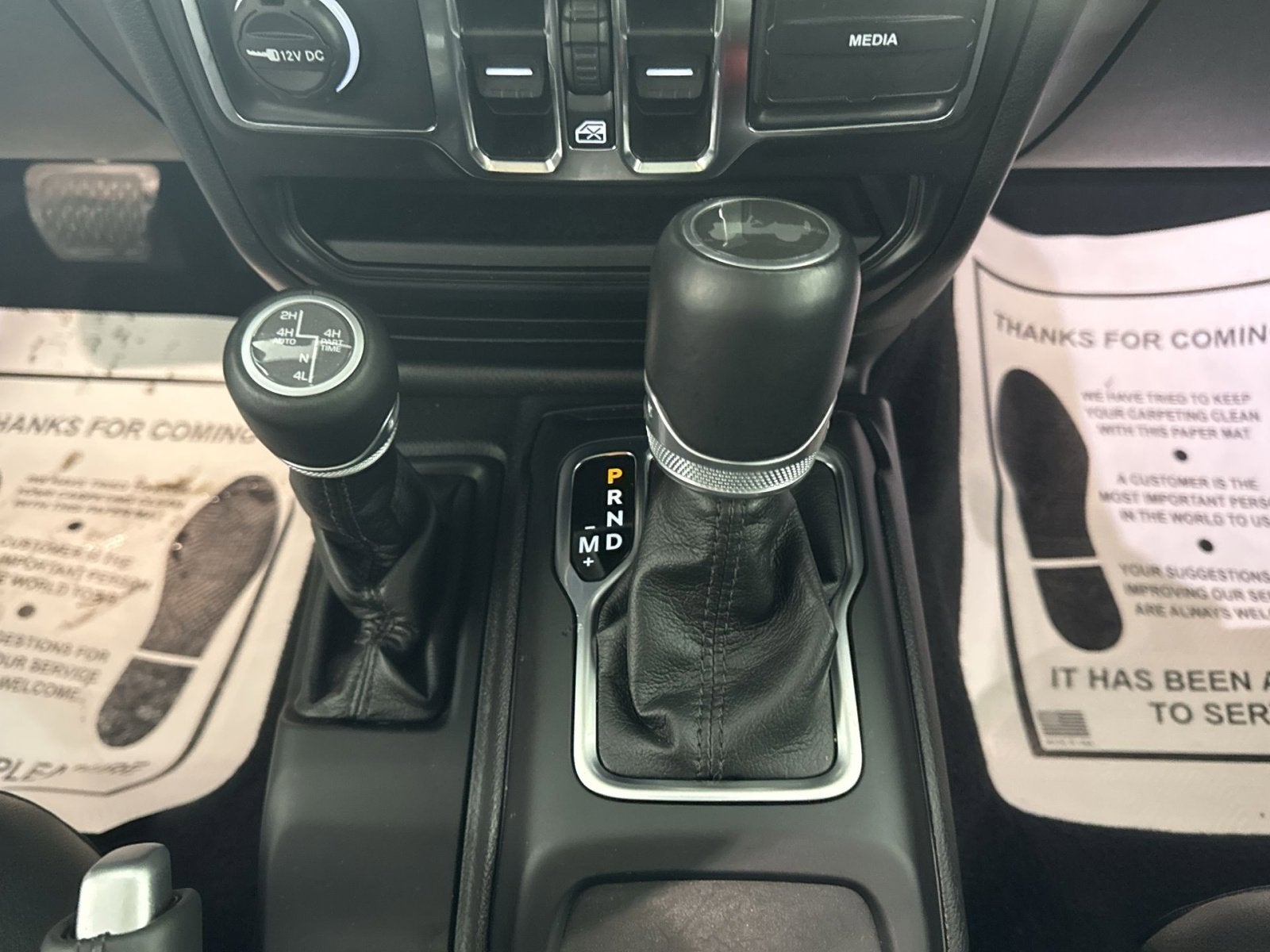 2022 Jeep Wrangler Unlimited Sahara Altitude