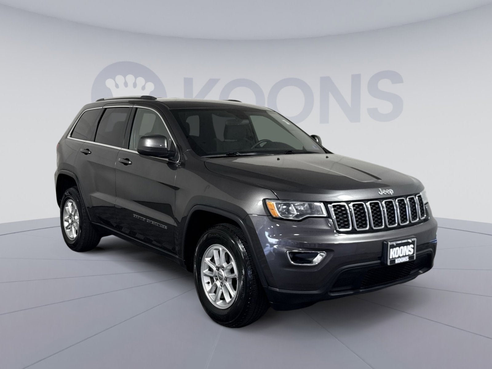 2019 Jeep Grand Cherokee Laredo E