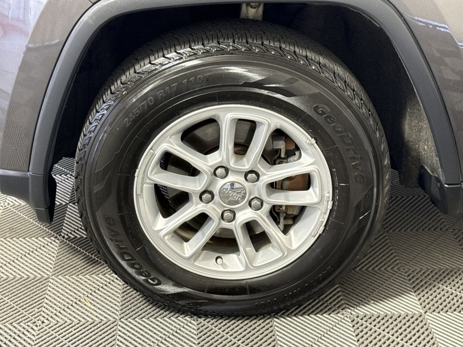 2019 Jeep Grand Cherokee Laredo E