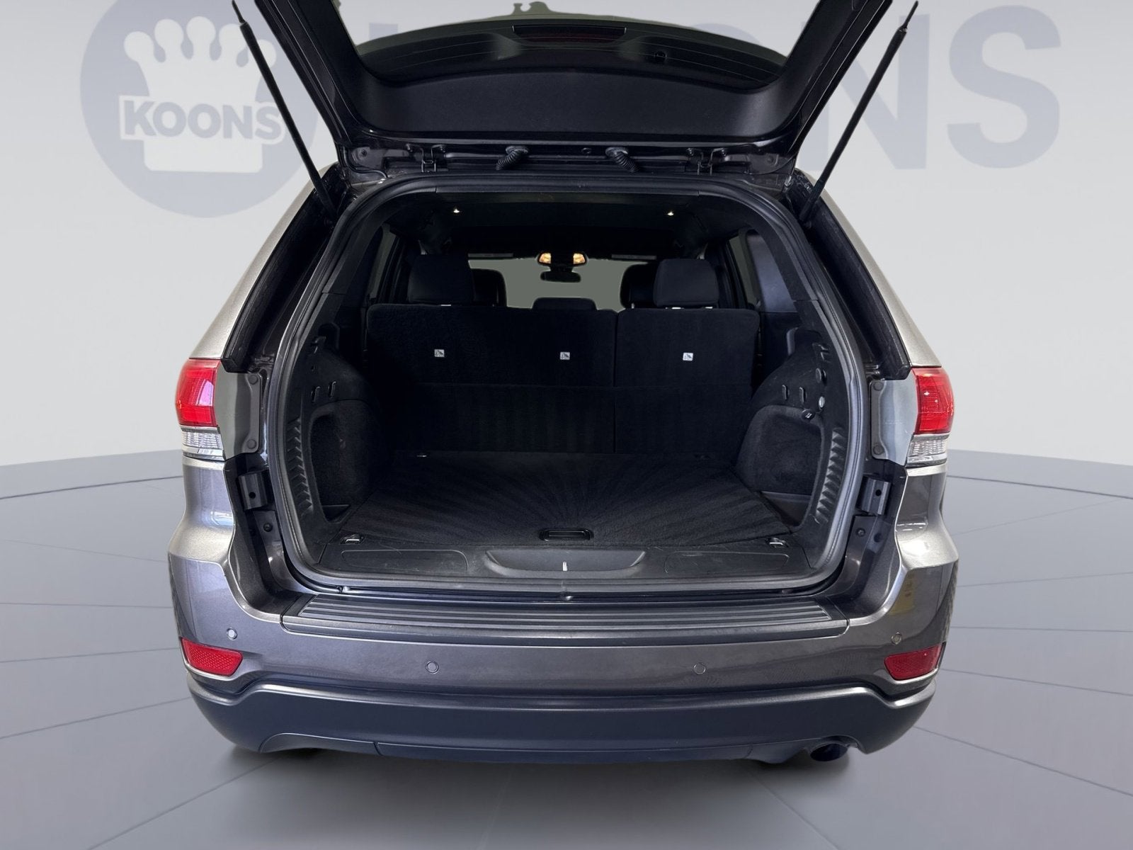 2019 Jeep Grand Cherokee Laredo E
