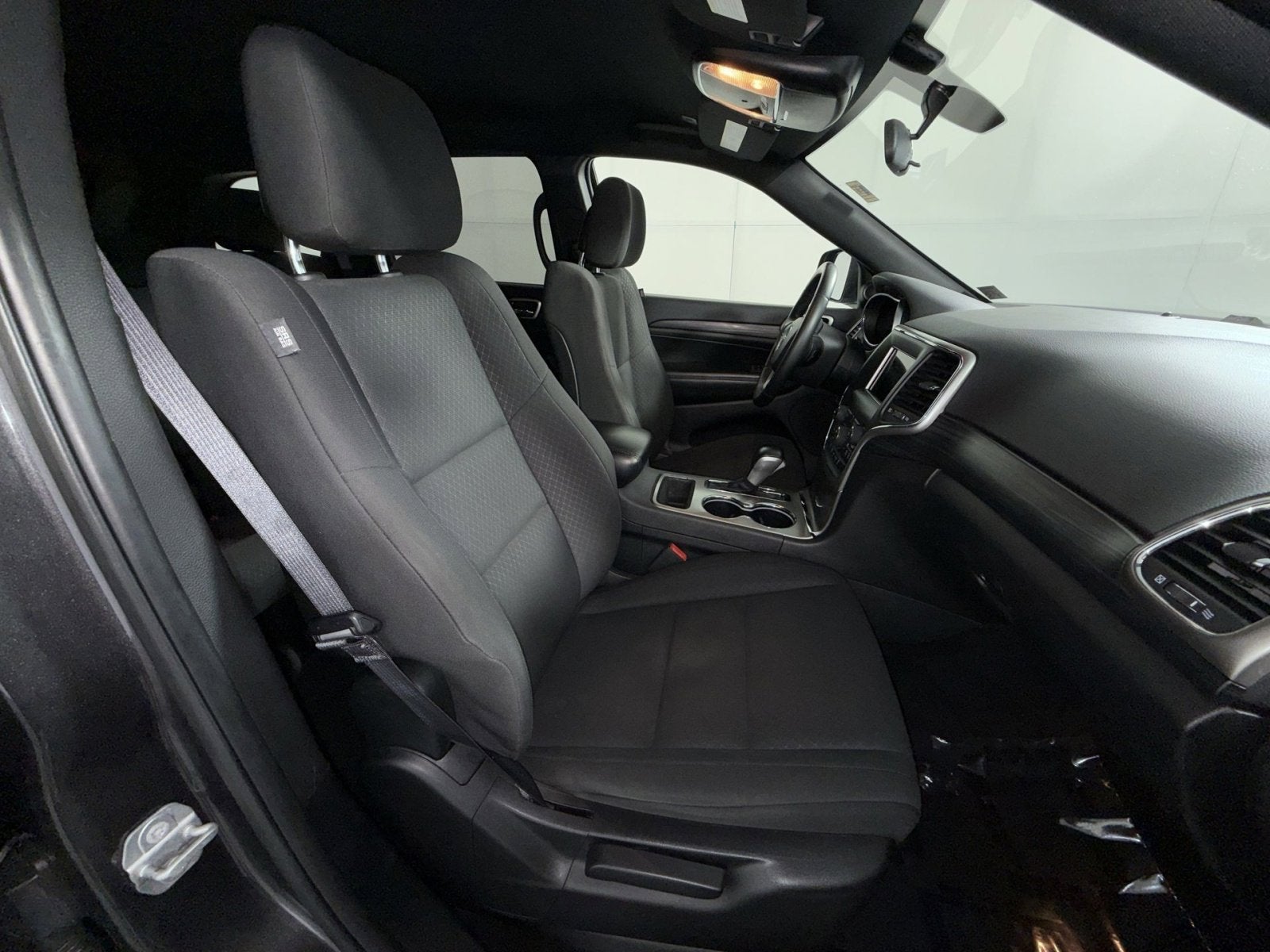2019 Jeep Grand Cherokee Laredo E