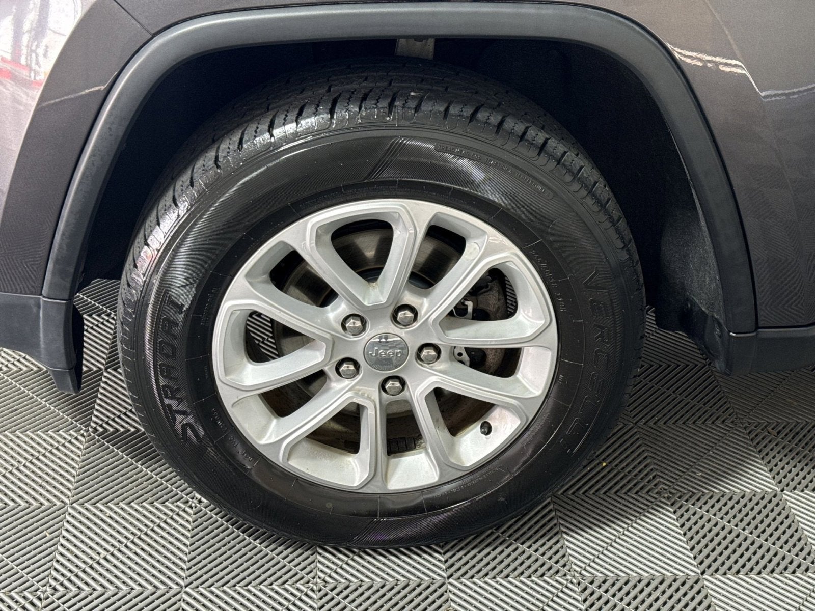 2016 Jeep Grand Cherokee Laredo