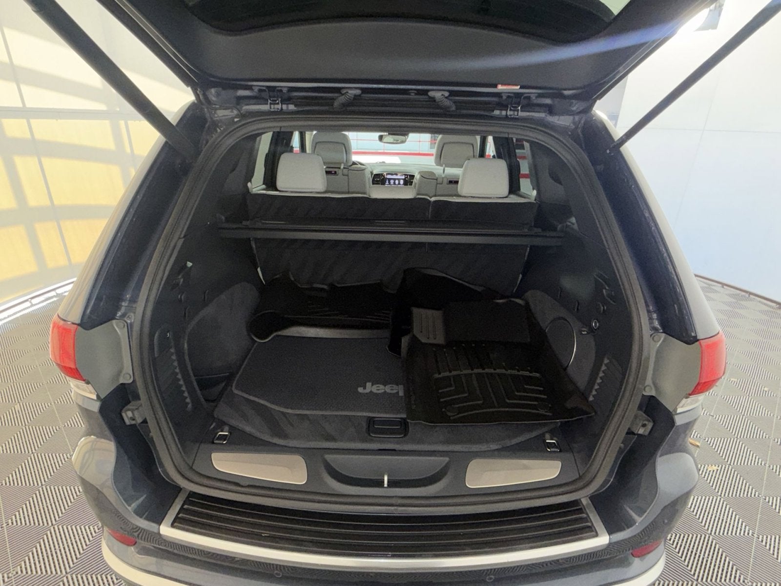 2021 Jeep Grand Cherokee Summit