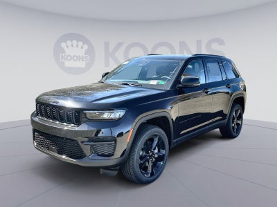 2025 Jeep Grand Cherokee Laredo