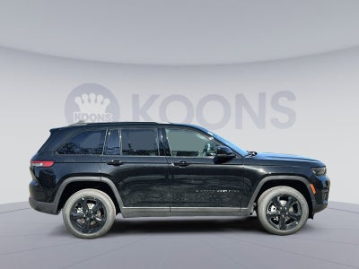 2025 Jeep Grand Cherokee Laredo