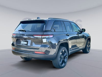2025 Jeep Grand Cherokee Laredo