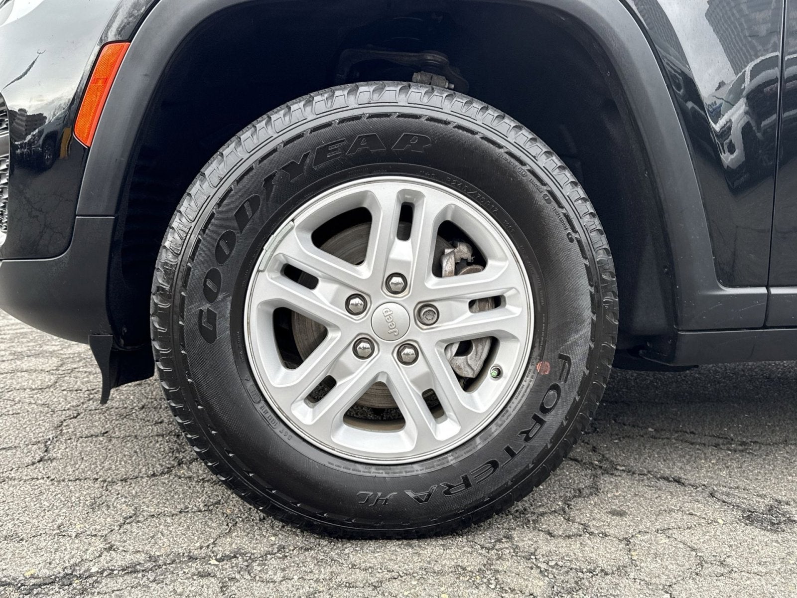 2023 Jeep Grand Cherokee Laredo