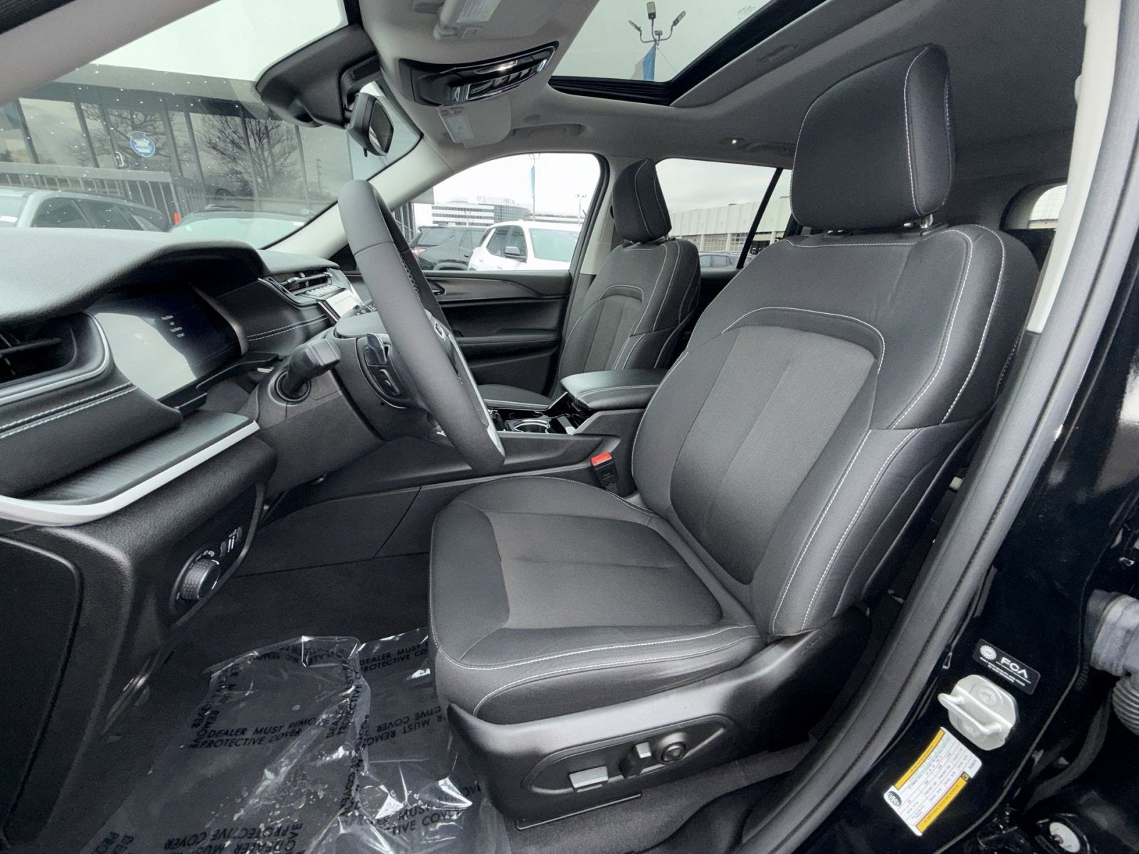 2023 Jeep Grand Cherokee Laredo