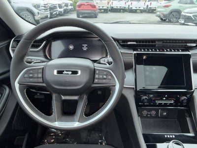 2023 Jeep Grand Cherokee Laredo