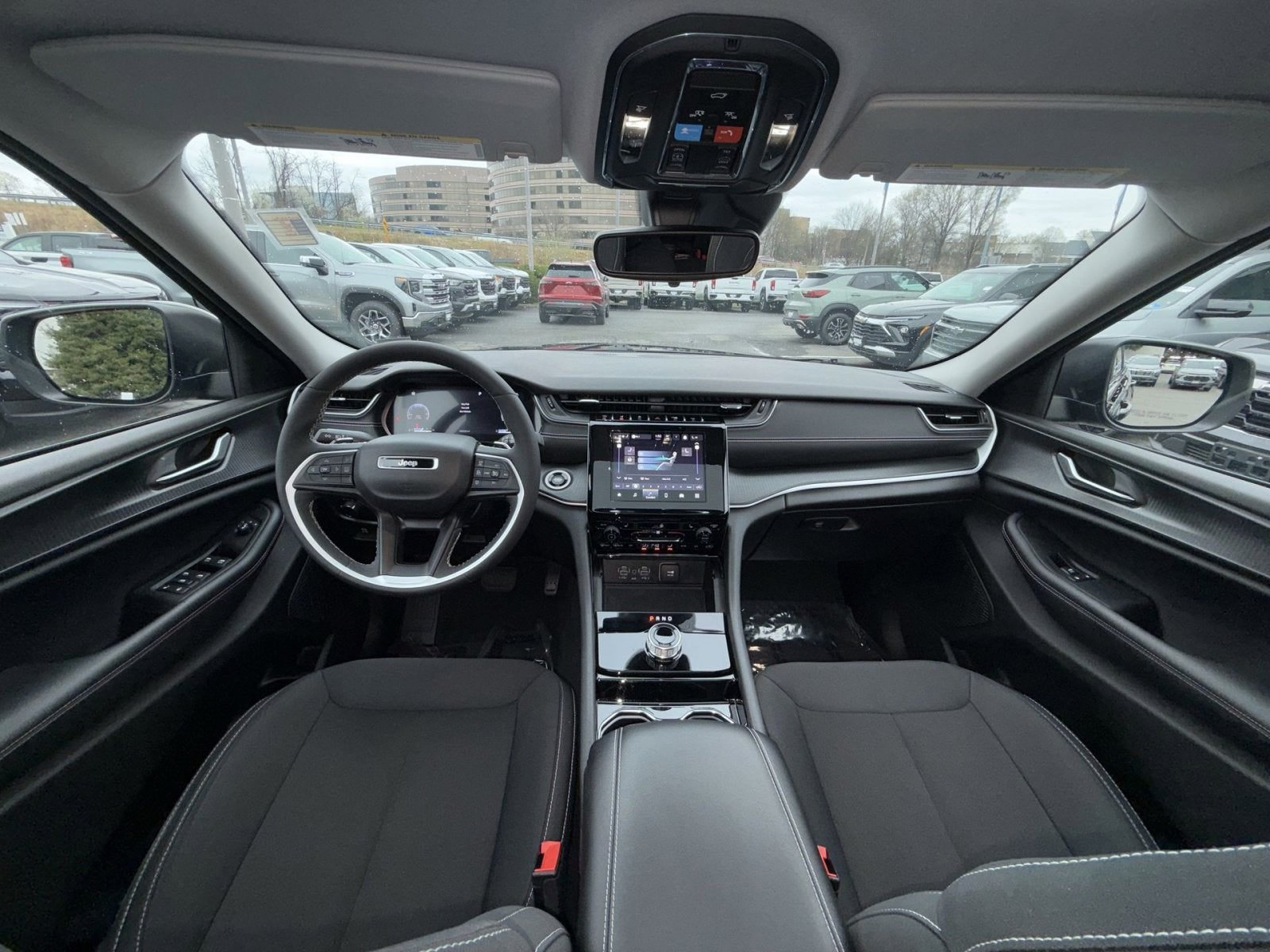 2023 Jeep Grand Cherokee Laredo