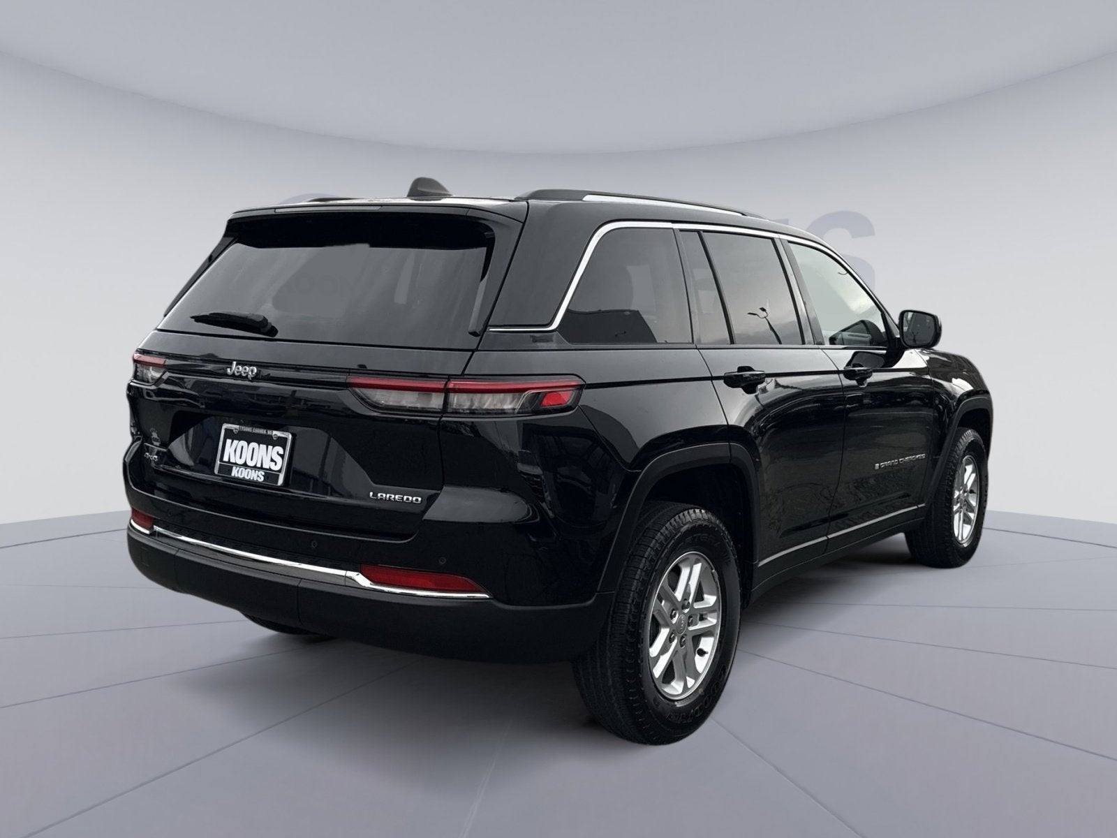 2023 Jeep Grand Cherokee Laredo