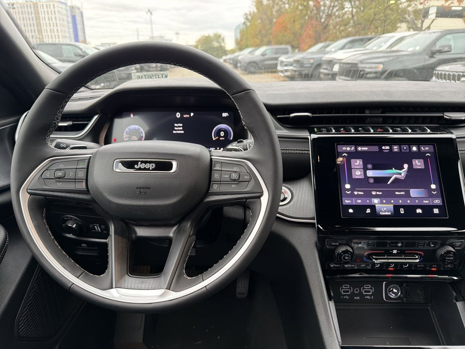 2025 Jeep Grand Cherokee Laredo