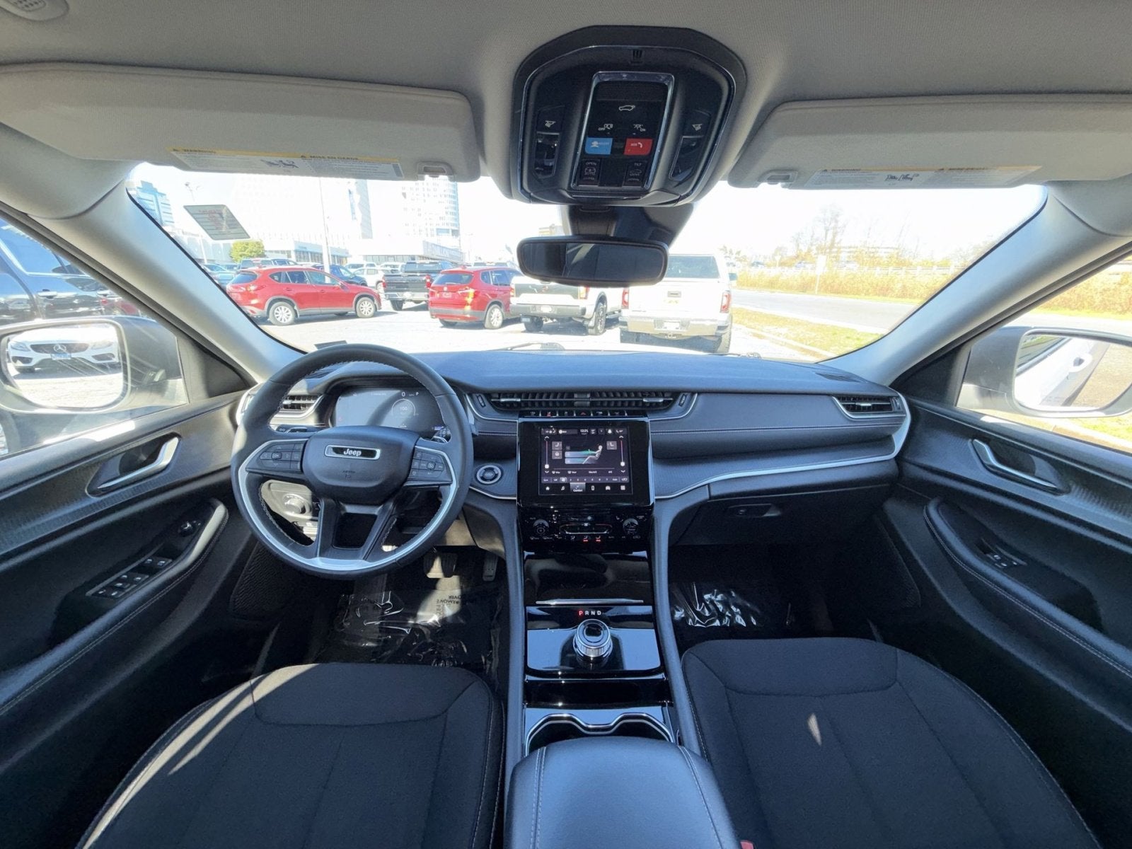 2023 Jeep Grand Cherokee Laredo