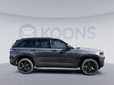 2025 Jeep Grand Cherokee Laredo