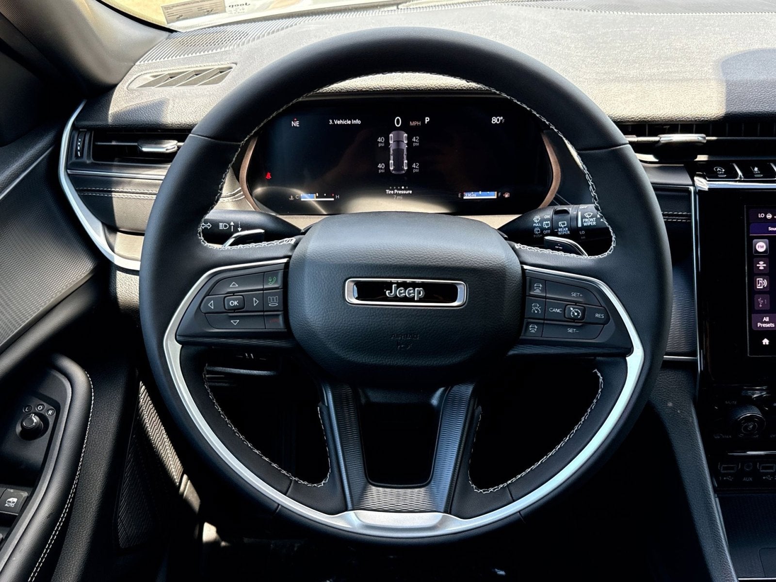 2026 Jeep Grand Cherokee Laredo X