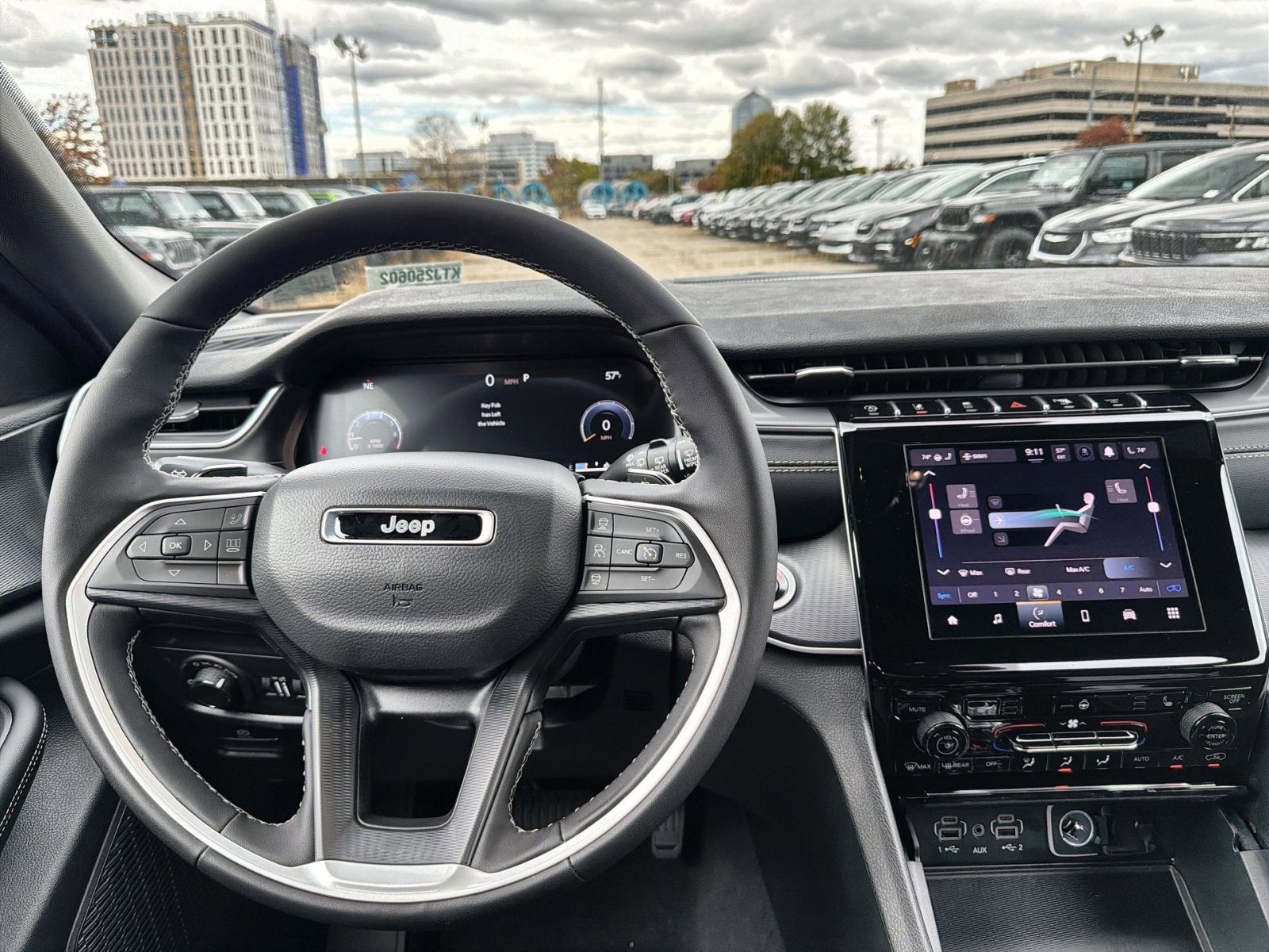 2025 Jeep Grand Cherokee Laredo