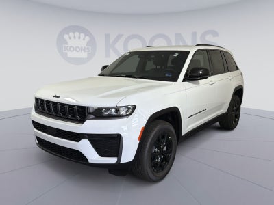 2026 Jeep Grand Cherokee Laredo Altitude