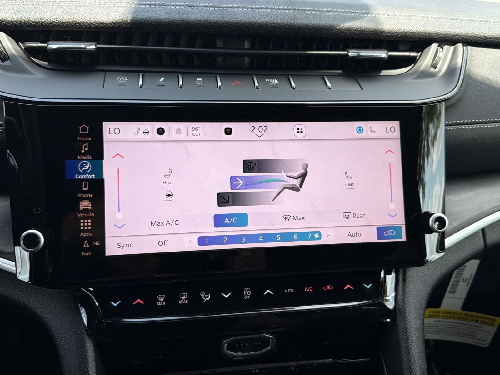 2026 Jeep Grand Cherokee Laredo Altitude