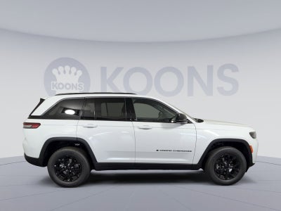 2026 Jeep Grand Cherokee Laredo Altitude