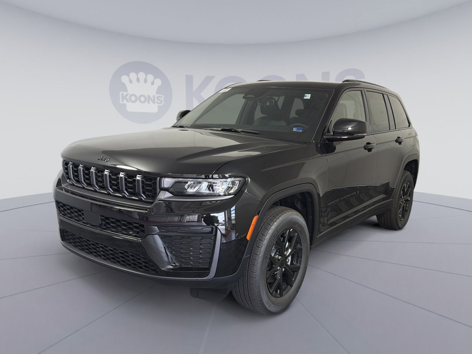 2026 Jeep Grand Cherokee Laredo Altitude