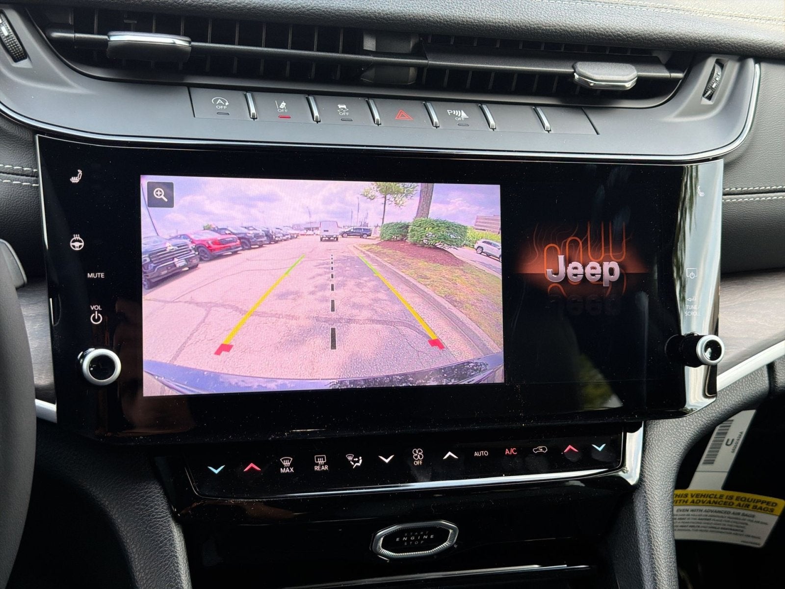 2026 Jeep Grand Cherokee Altitude