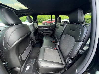 2026 Jeep Grand Cherokee Altitude