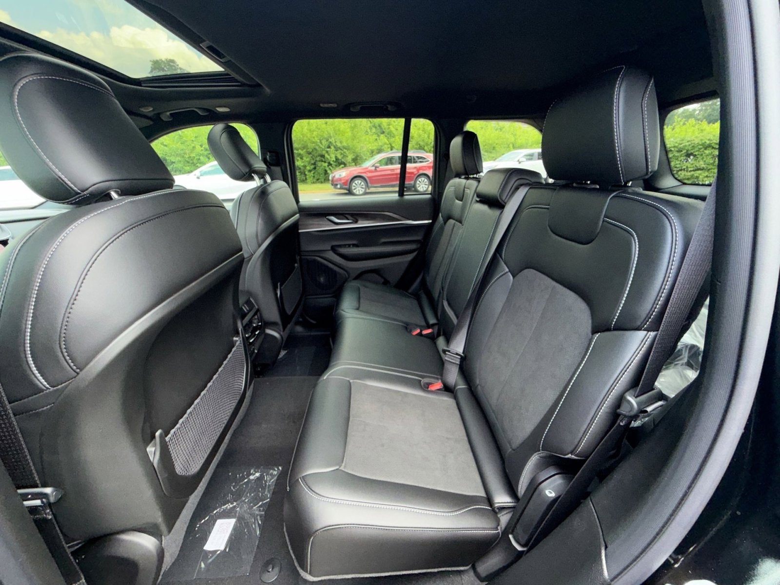 2026 Jeep Grand Cherokee Altitude