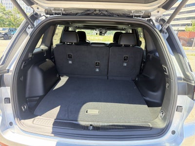 2026 Jeep Grand Cherokee Altitude