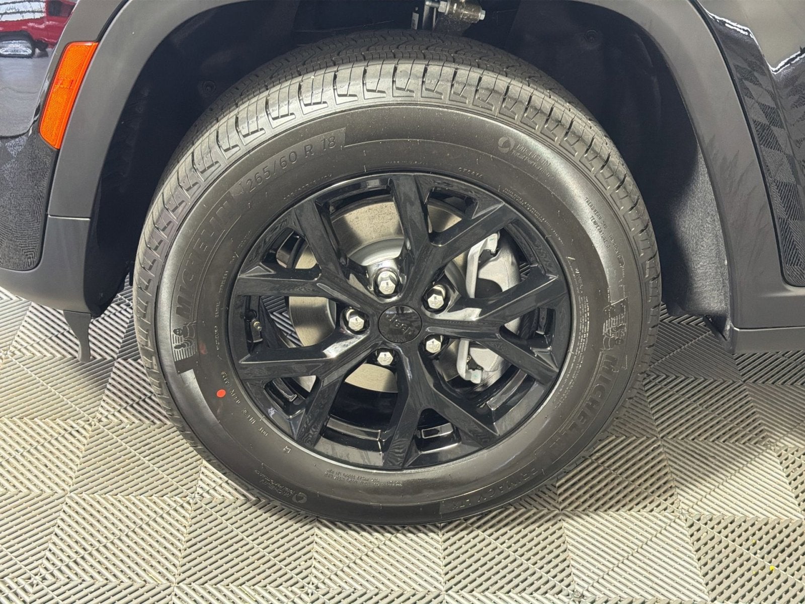 2026 Jeep Grand Cherokee Laredo Altitude