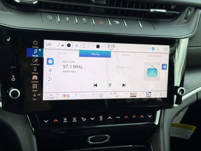 2026 Jeep Grand Cherokee Laredo Altitude