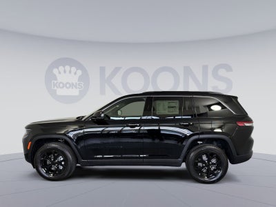 2026 Jeep Grand Cherokee Laredo Altitude