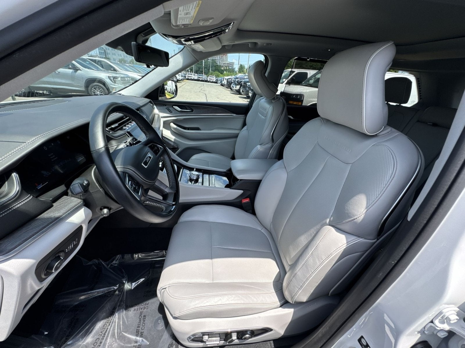2023 Jeep Grand Cherokee Overland