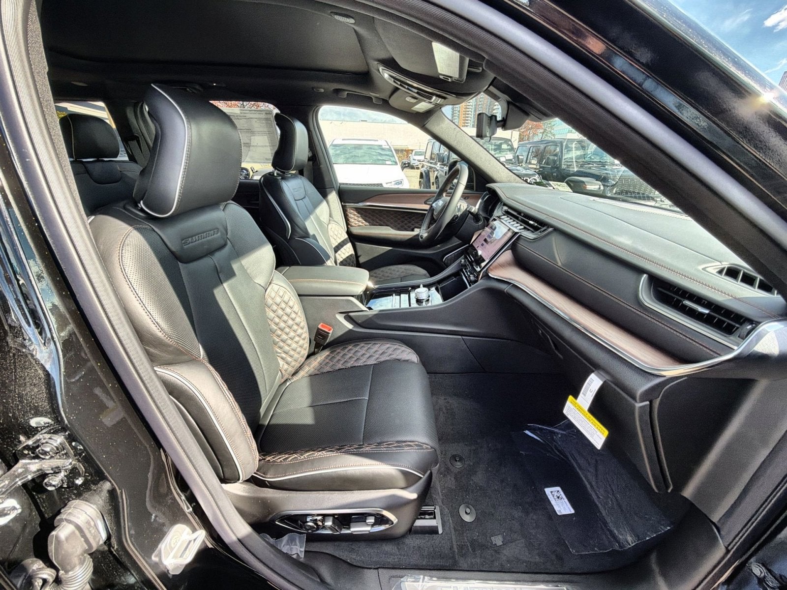 2025 Jeep Grand Cherokee Summit