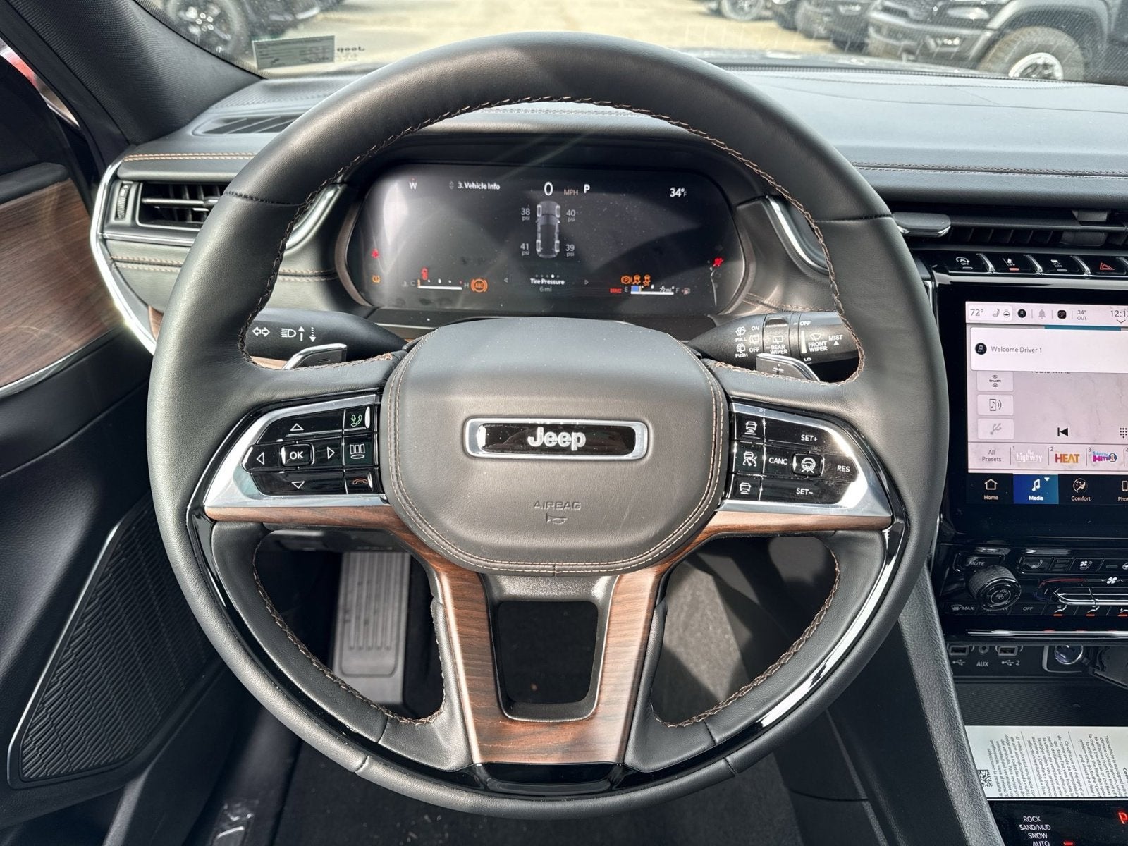 2025 Jeep Grand Cherokee Summit