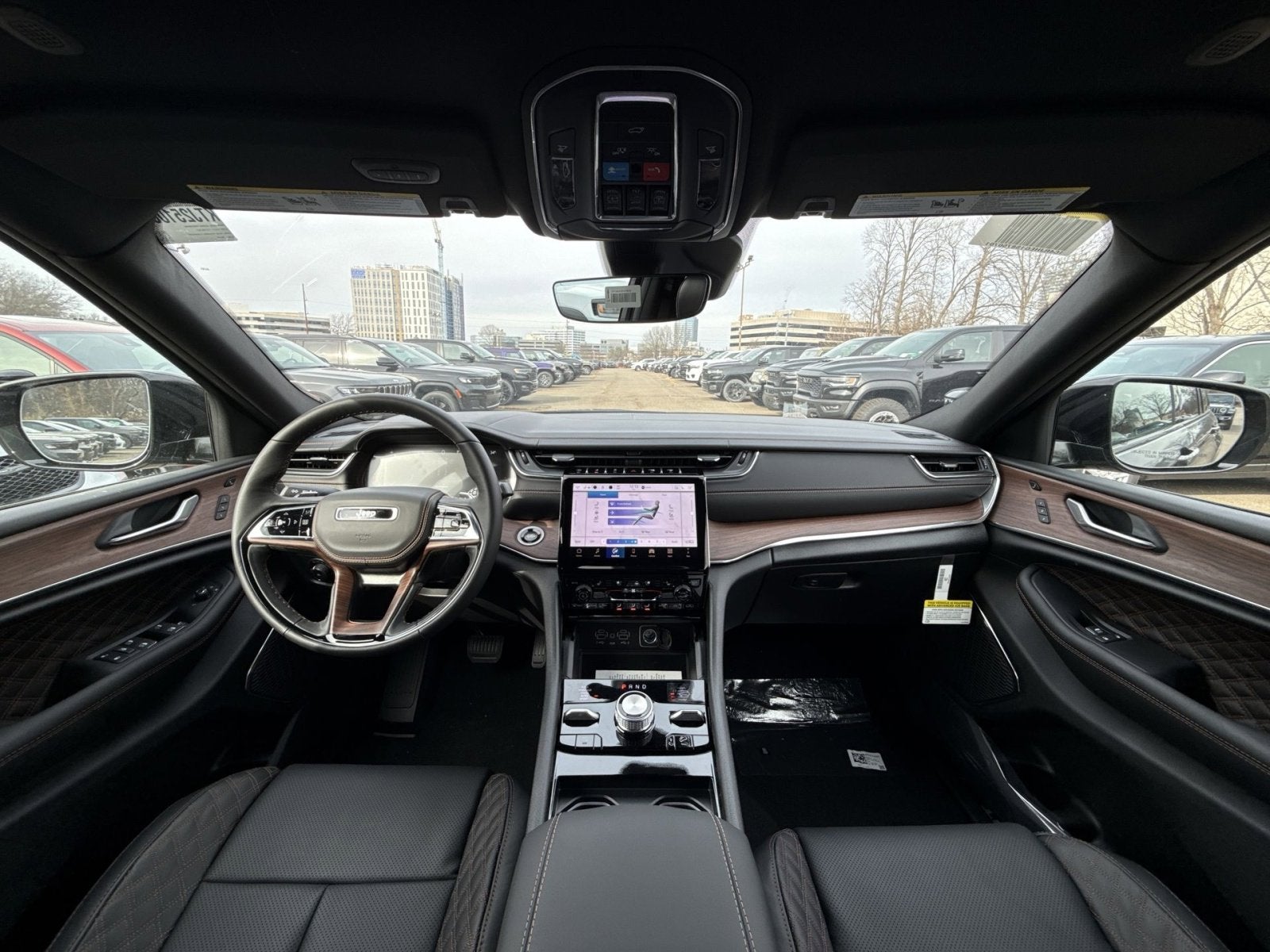 2025 Jeep Grand Cherokee Summit