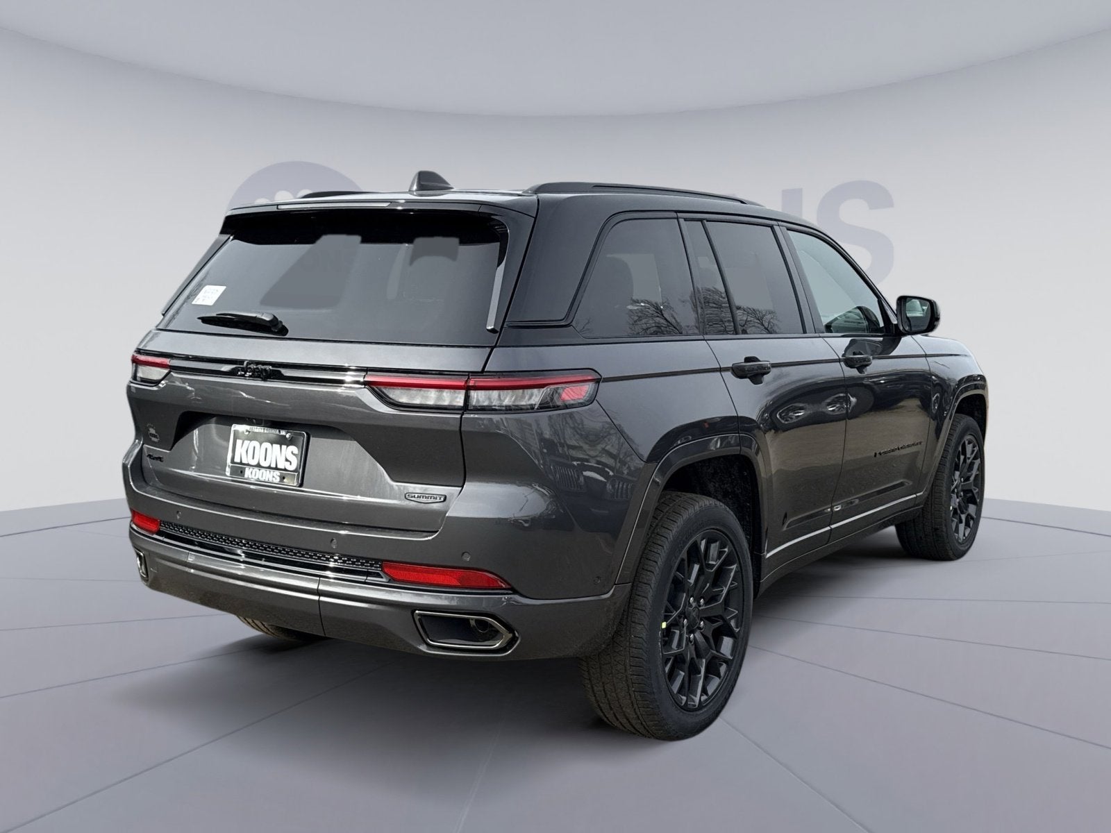 2025 Jeep Grand Cherokee Summit
