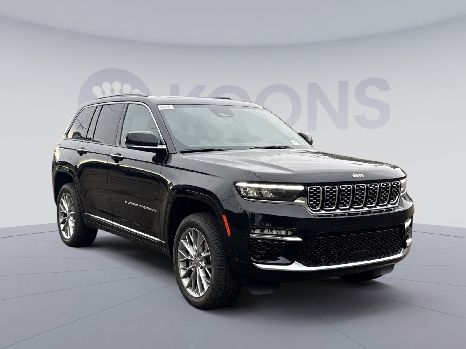 2025 Jeep Grand Cherokee Summit