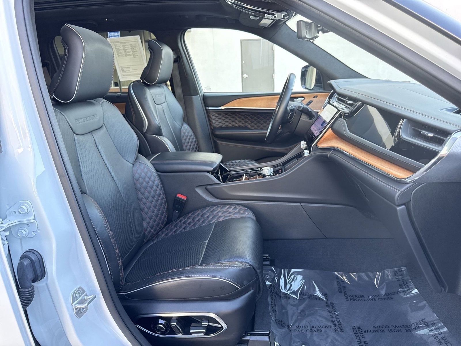 2023 Jeep Grand Cherokee Summit