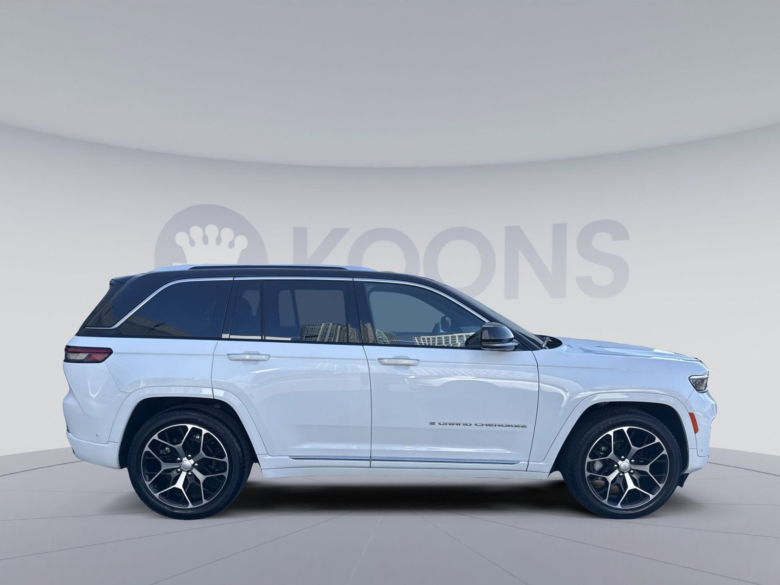 2023 Jeep Grand Cherokee Summit