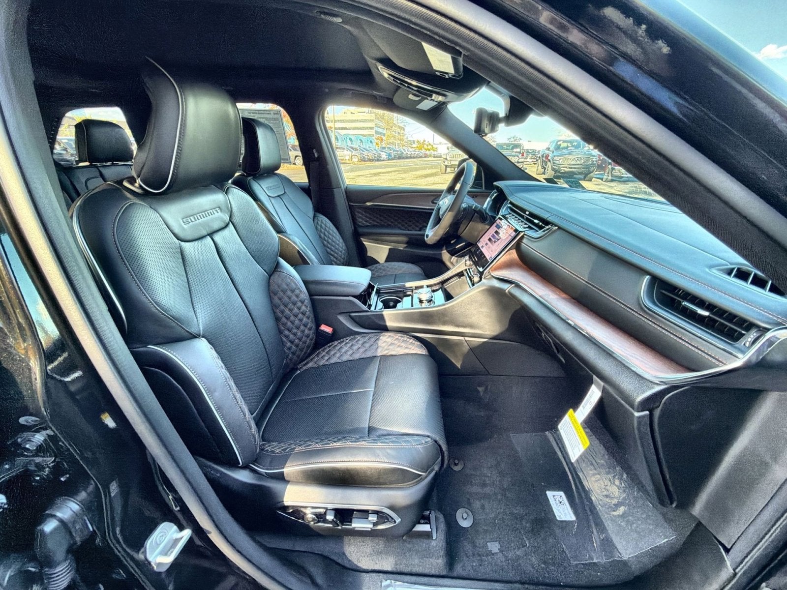 2025 Jeep Grand Cherokee Summit