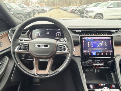 2025 Jeep Grand Cherokee Summit