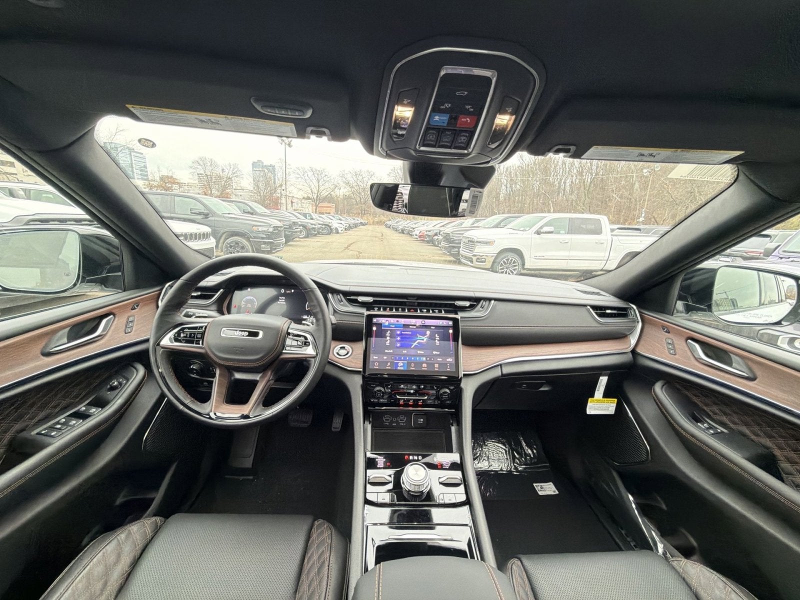 2025 Jeep Grand Cherokee Summit