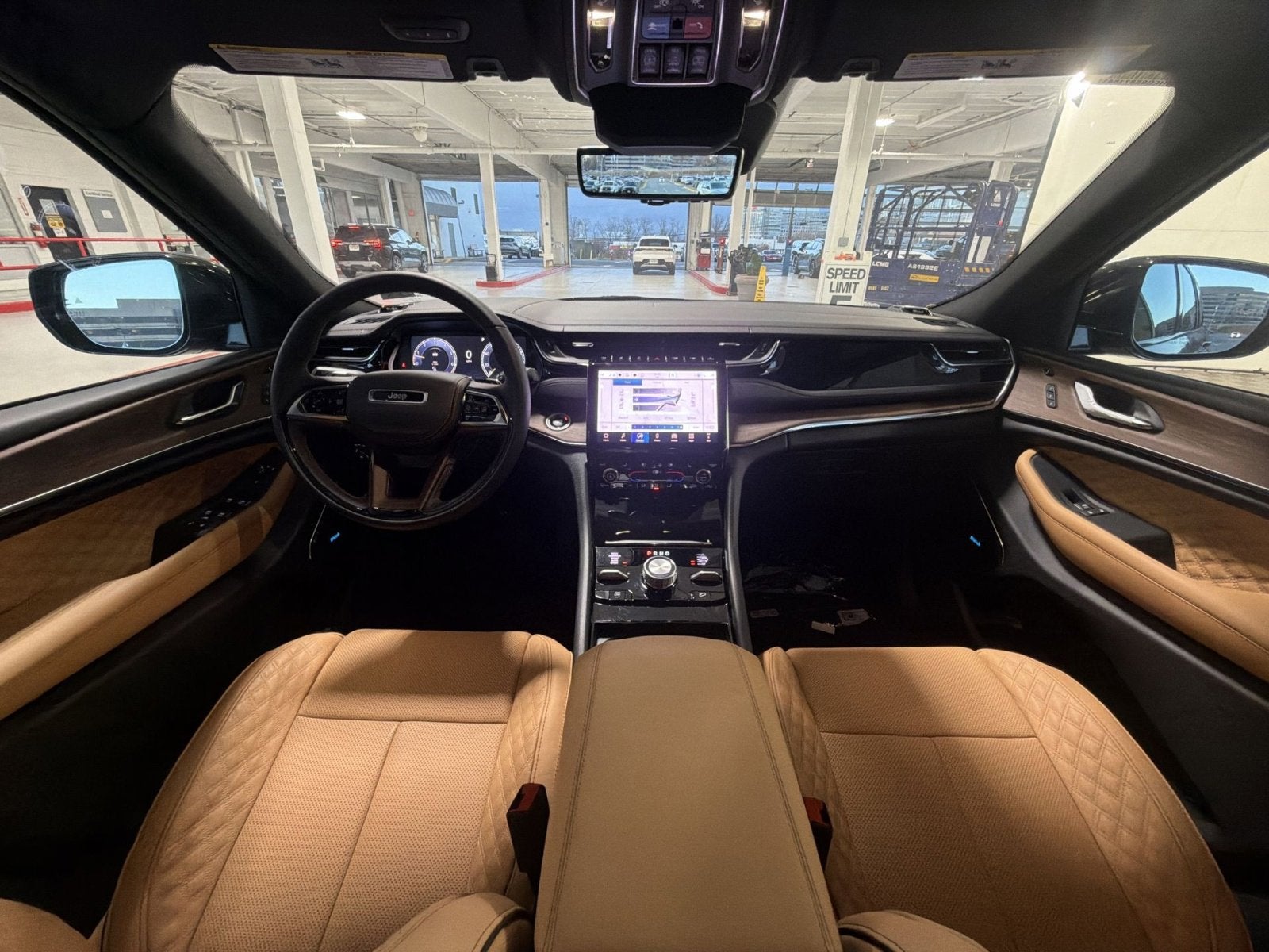 2025 Jeep Grand Cherokee Summit