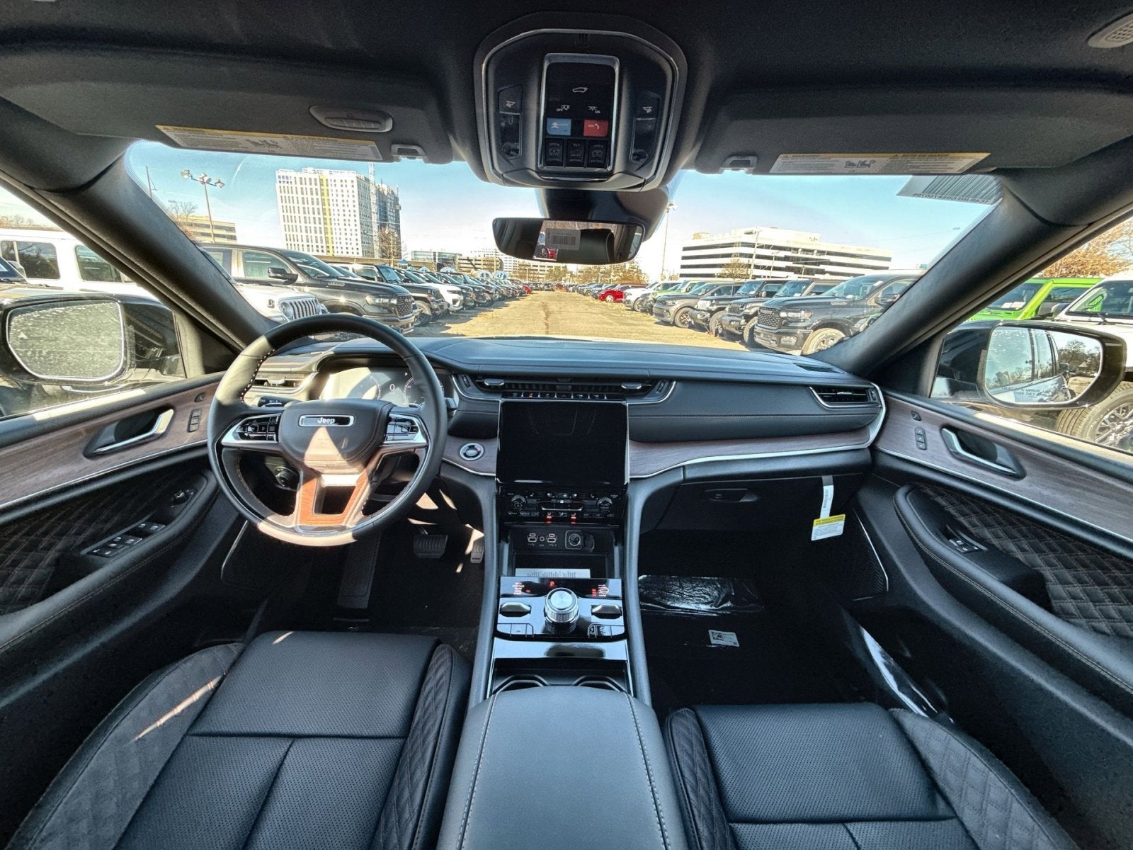 2025 Jeep Grand Cherokee Summit