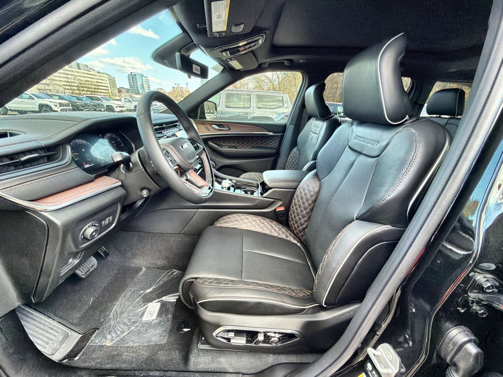 2025 Jeep Grand Cherokee Summit