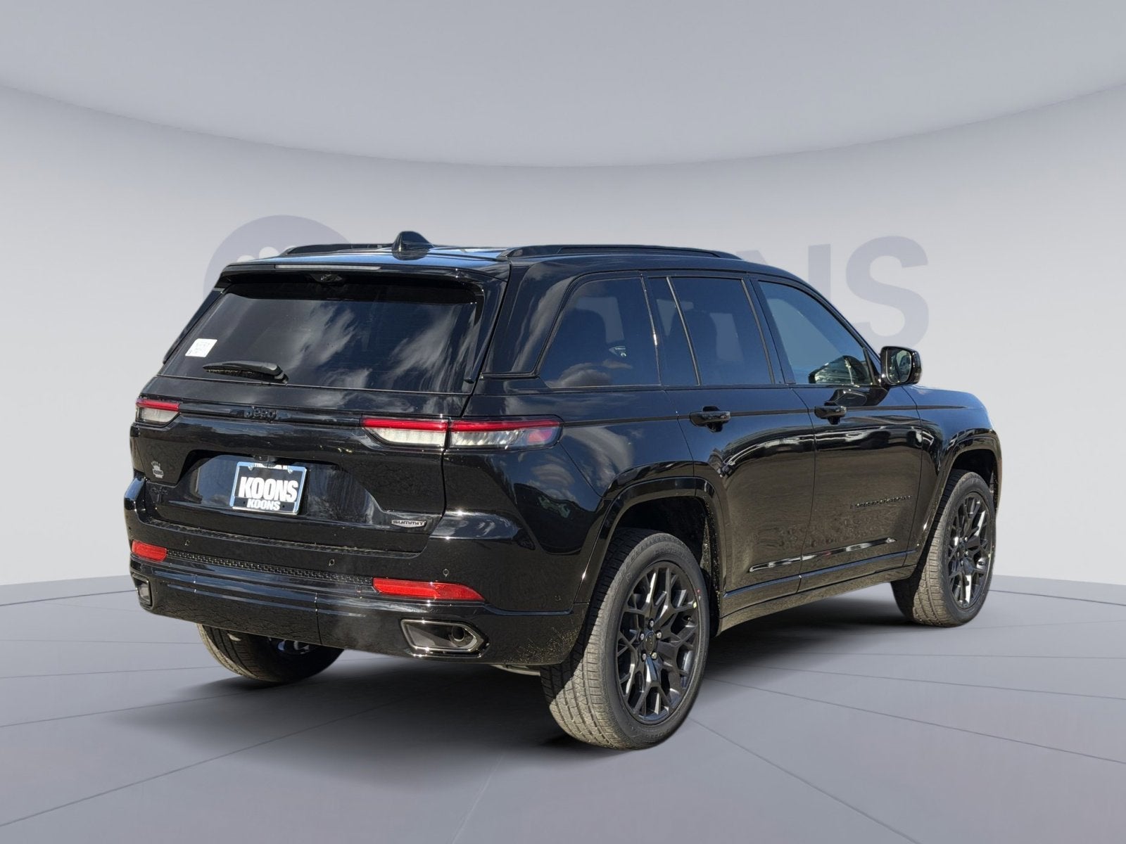 2025 Jeep Grand Cherokee Summit