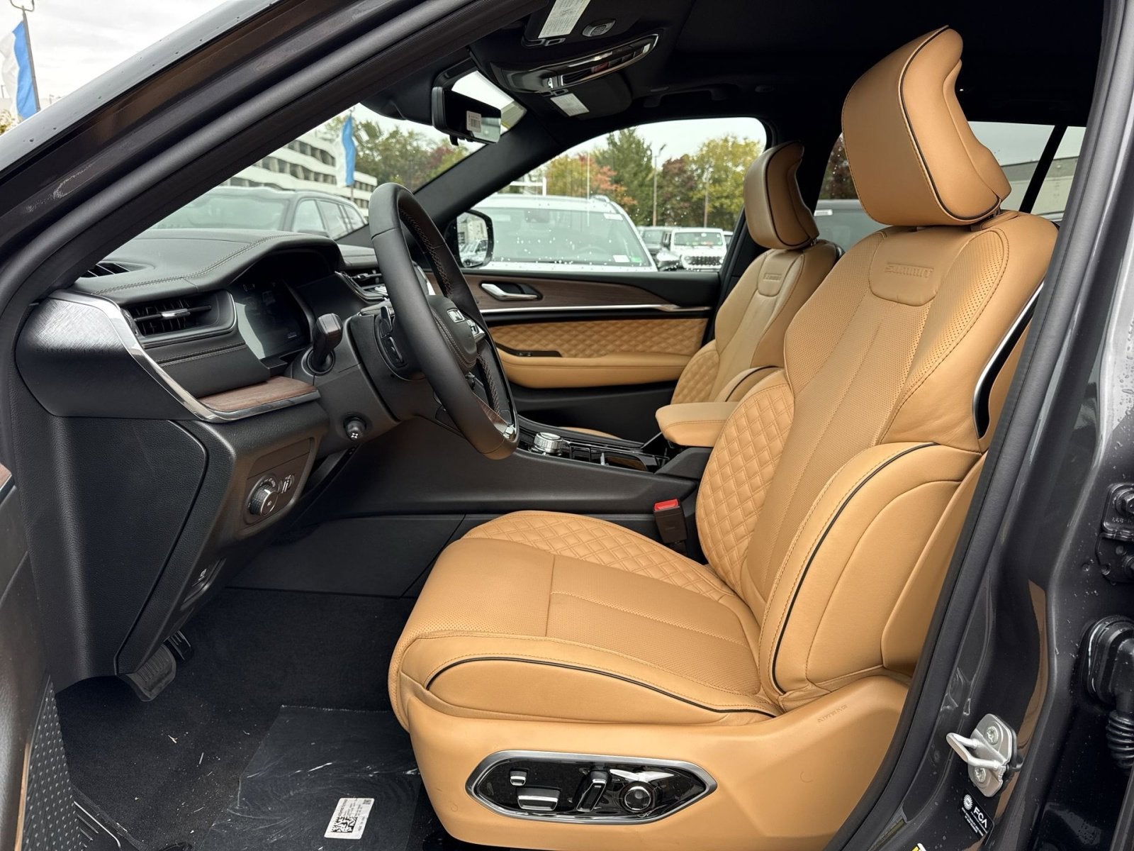 2025 Jeep Grand Cherokee Summit