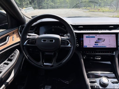 2026 Jeep Grand Cherokee Summit