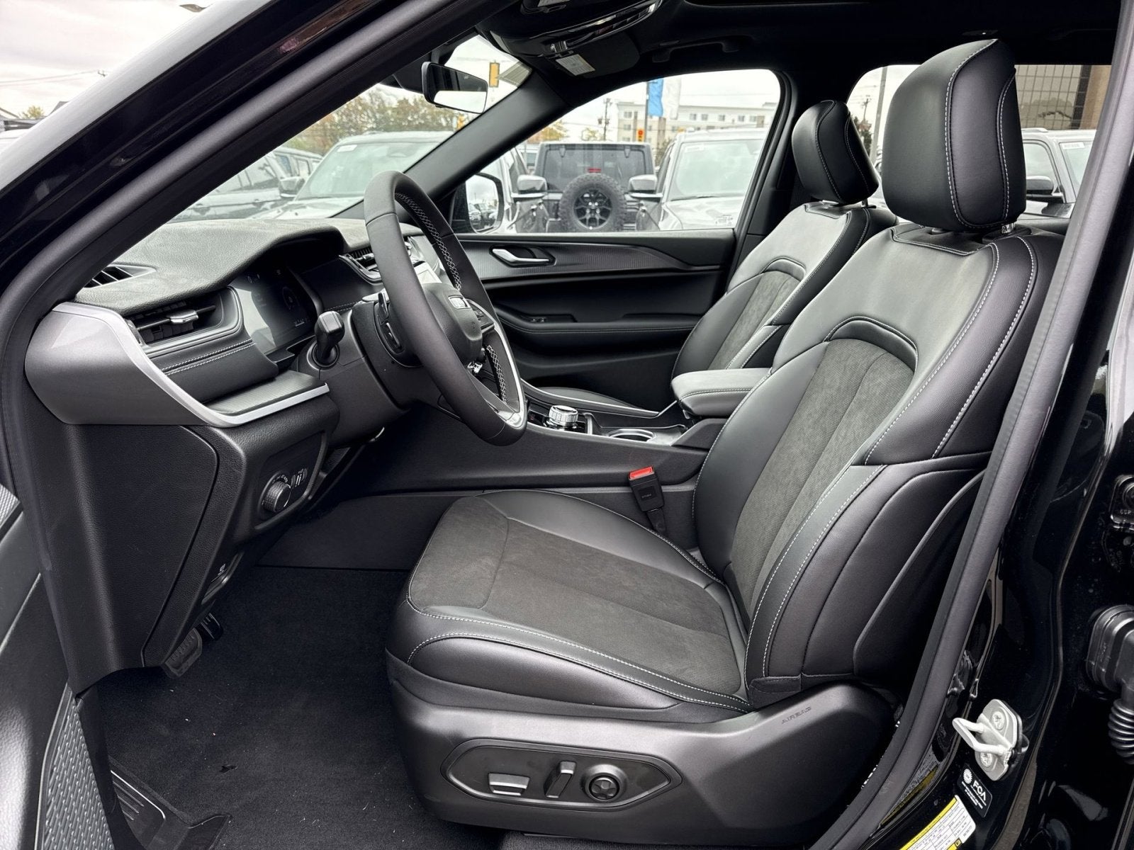 2025 Jeep Grand Cherokee L Altitude X